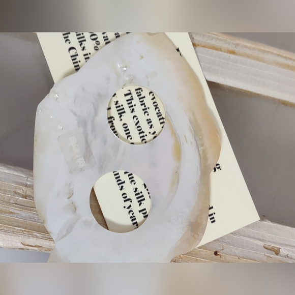 Vintage Eastern Silk Sarong 45 Inch By 64 In New In Box Abalone Buckle  Gift? - Picture 8 of 10